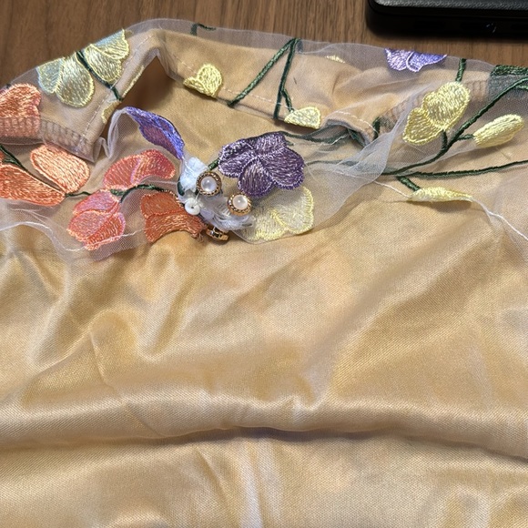 Floral embroidered backless mock neck dress size small - Picture 3 of 3